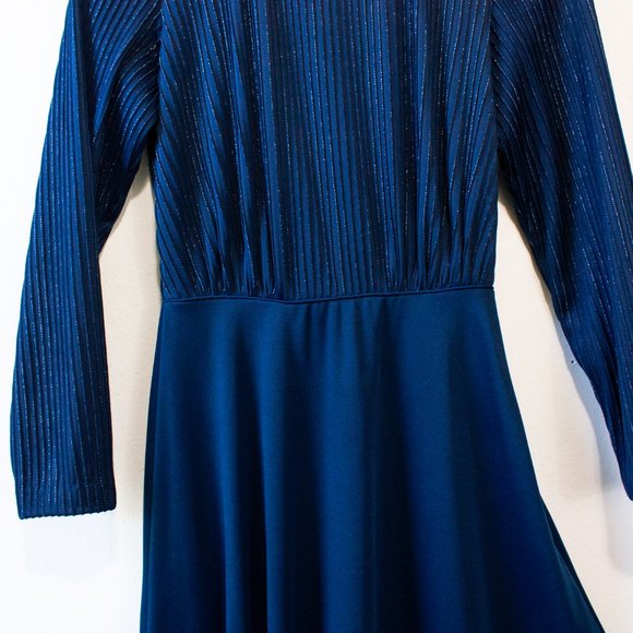 blue evening gown, floor length dress - Picture 6 of 7